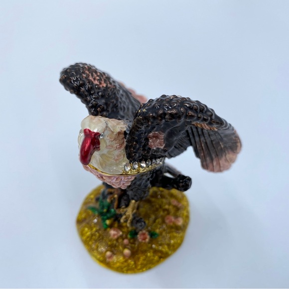 Bald Eagle Enameled Bejeweled Shiny Metal Hinged Trinket Box Magnetic Closure - Picture 4 of 9